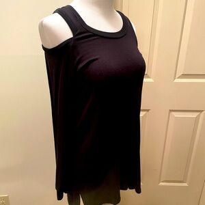Ella Moss cut out shoulder top